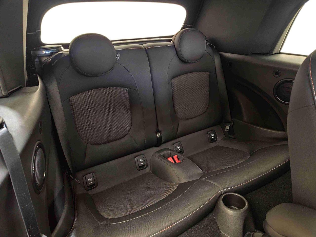 MINI Cabrio Cooper Essential