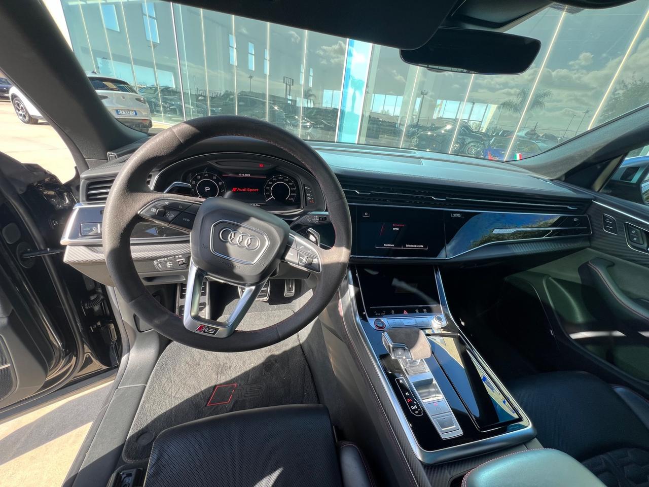 Audi RS Q8 4.0 mhev possibilità noleggio no scoring
