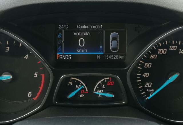 FORD Kuga 2.0 TDCI 150 CV S&S 4WD Powershift Titanium
