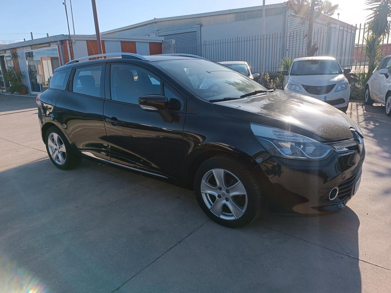 Renault Clio Sporter 1.5 dCi 8V 75CV Costume National