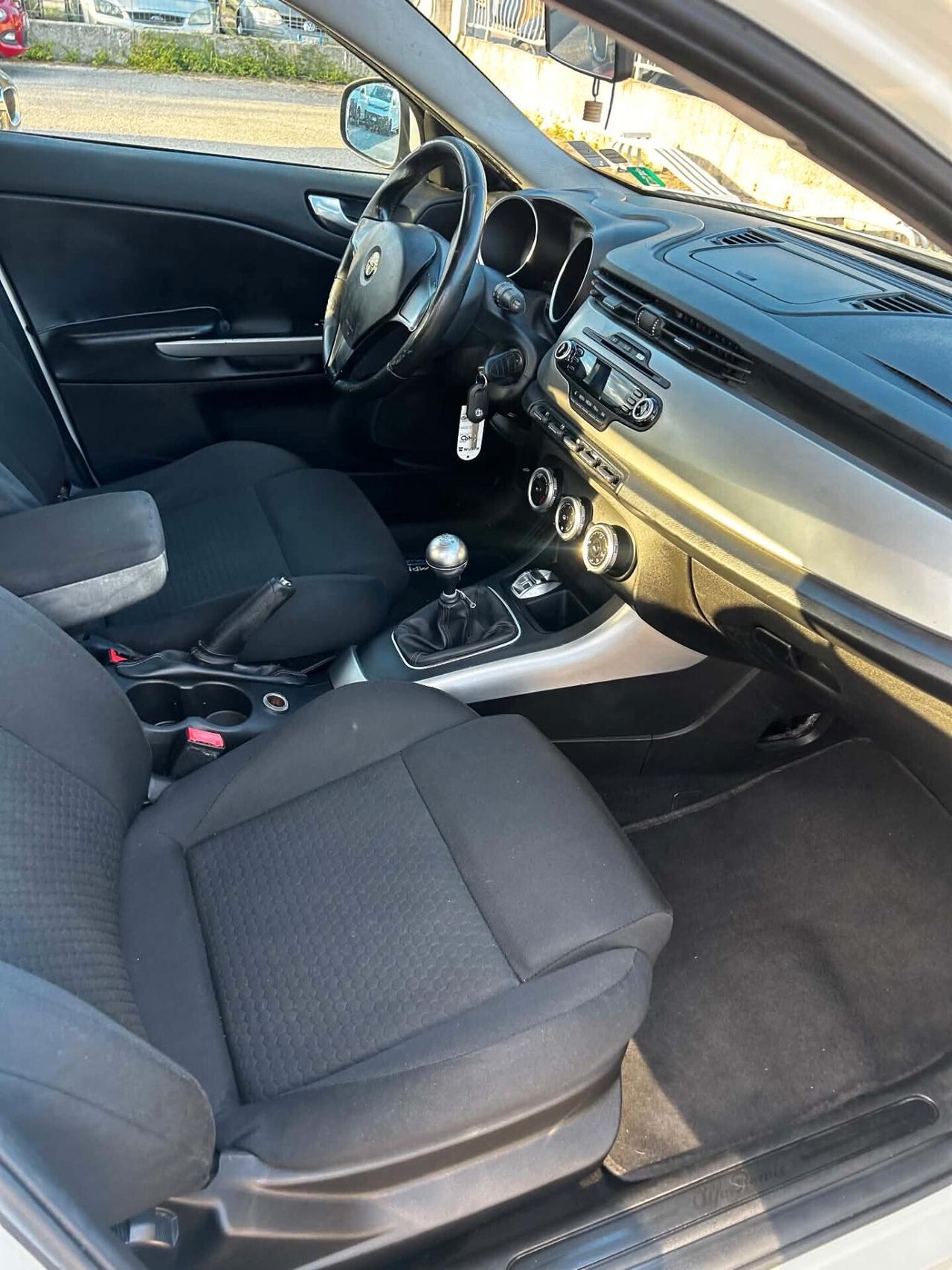 Alfa Romeo Giulietta 1.6 JTDm-2 105 CV