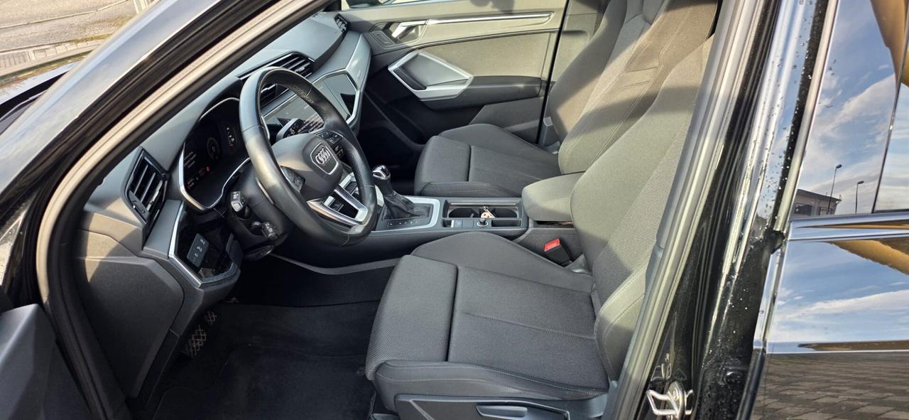 Audi Q3 40 TDI quattro S tronic S line edition