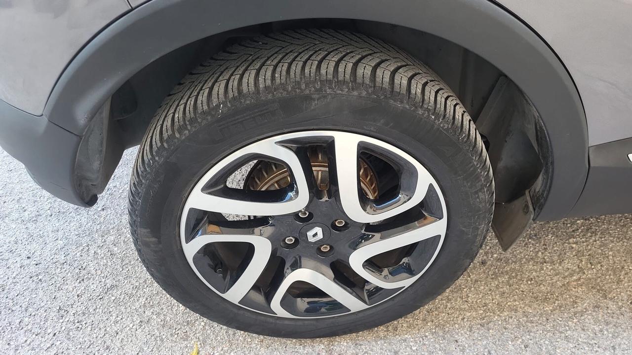 RENAULT CAPTUR 1,5 dCi-NAVI-UNICA PROP-EURO 6B-3 REVISIONI