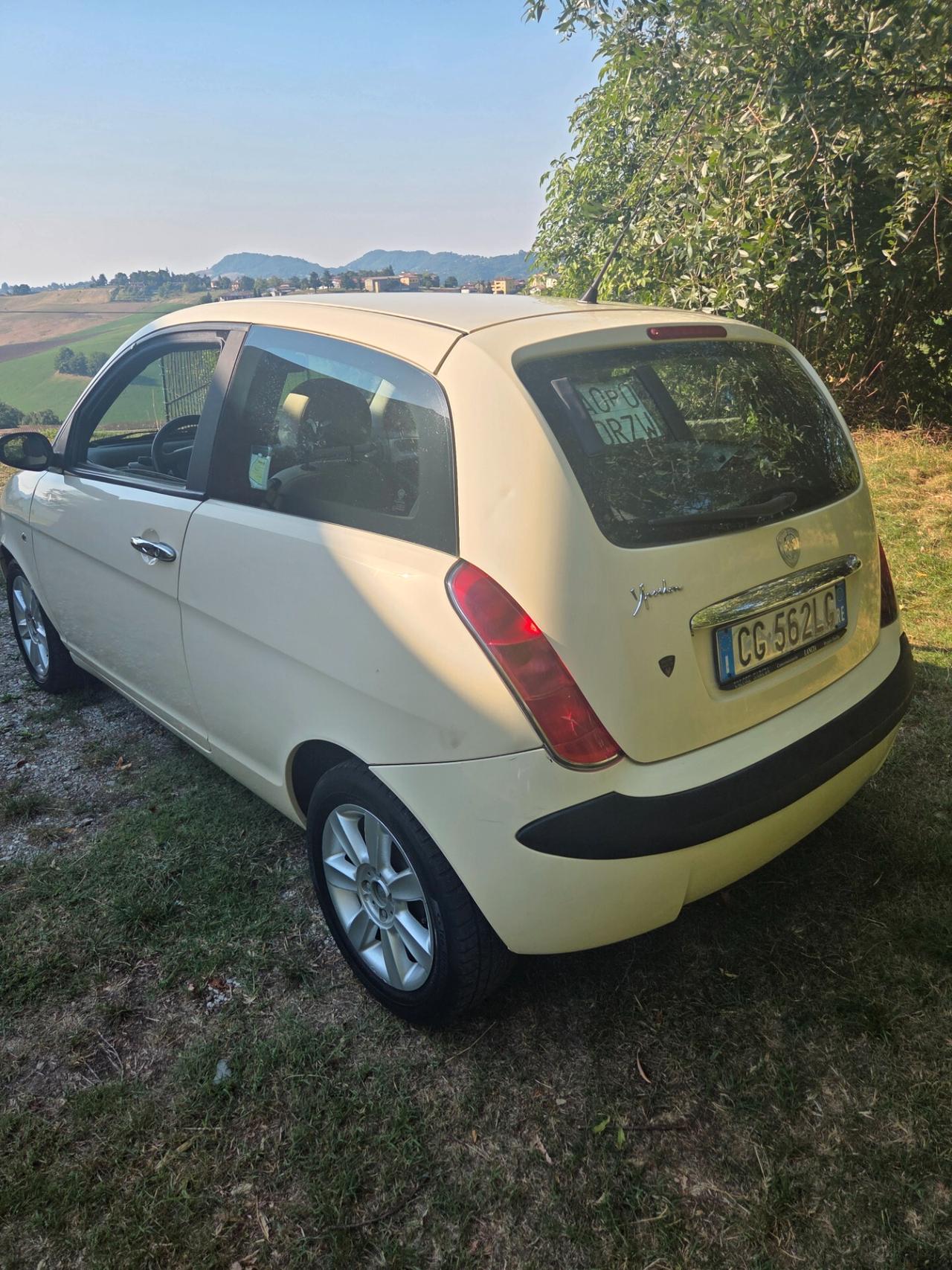 Lancia Ypsilon 1.2 Argento