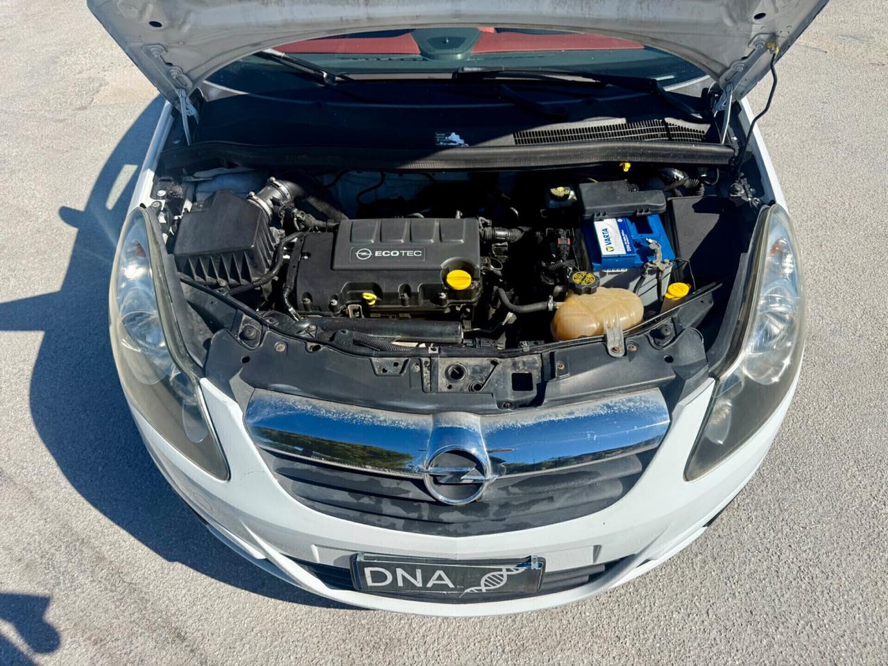 Opel Corsa 1.2 Benzina NEOPATENTATI UNIPROPRIETÀ