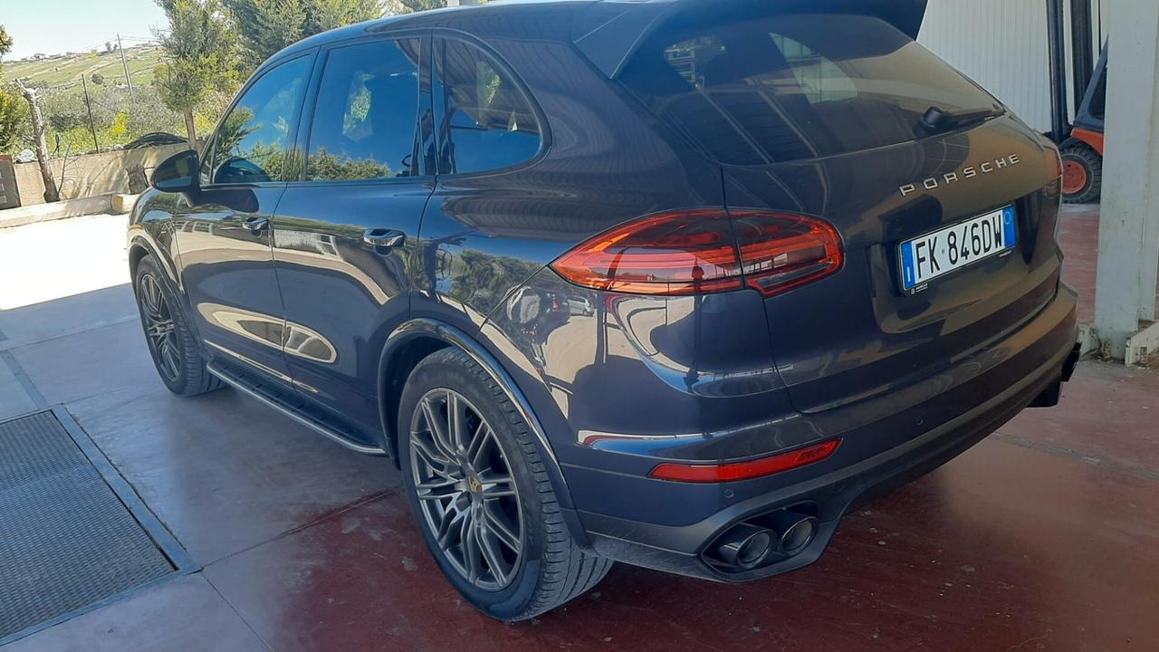 Porsche Cayenne 3.0 Diesel Platinum Edition