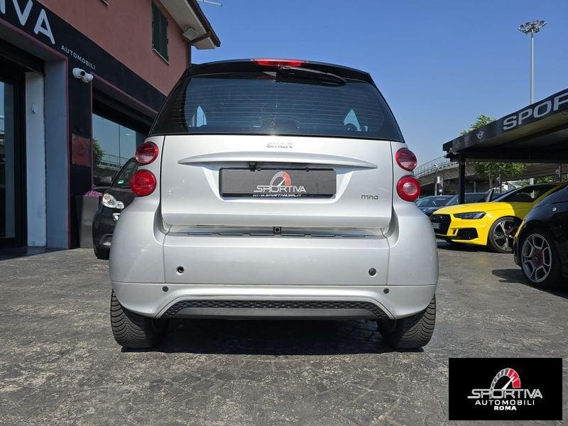 smart fortwo SERVOSTERZO PELLE NAVI UNIPRO!