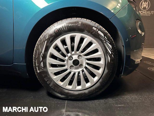 FIAT 500e 3+1 23,65 kWh - Pack Comfort