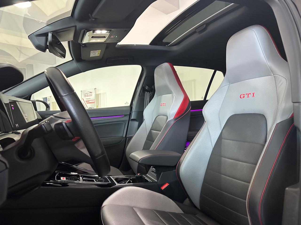 Volkswagen Golf GTI 2.0 TSI