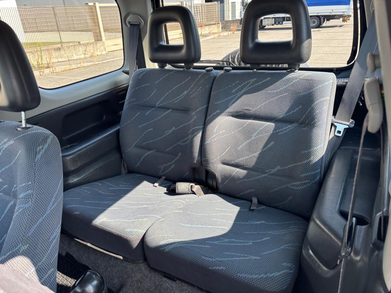 Suzuki Jimny 1.3i 16V cat 4WD JLX