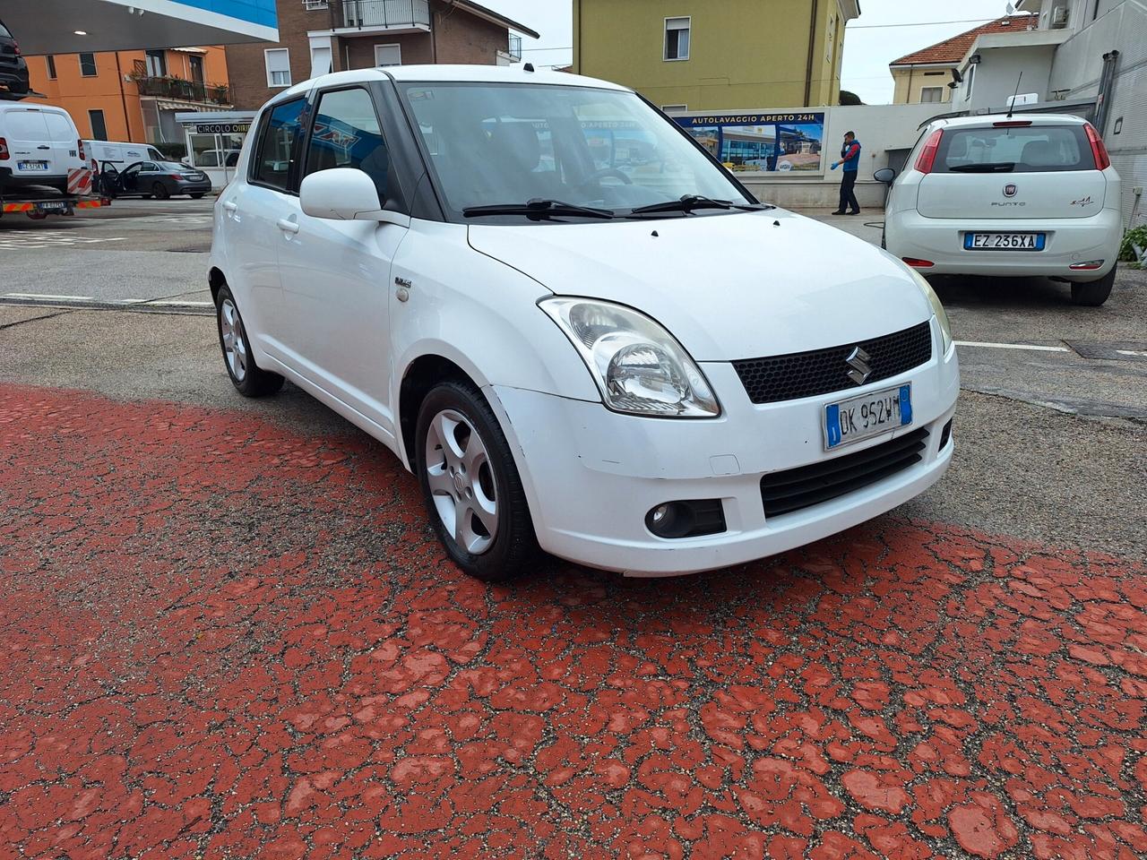 Suzuki Swift 1.3 DDiS 69CV 5PORTE GLX NEOPATENTATI BASSI CONSUMI OTTIMA