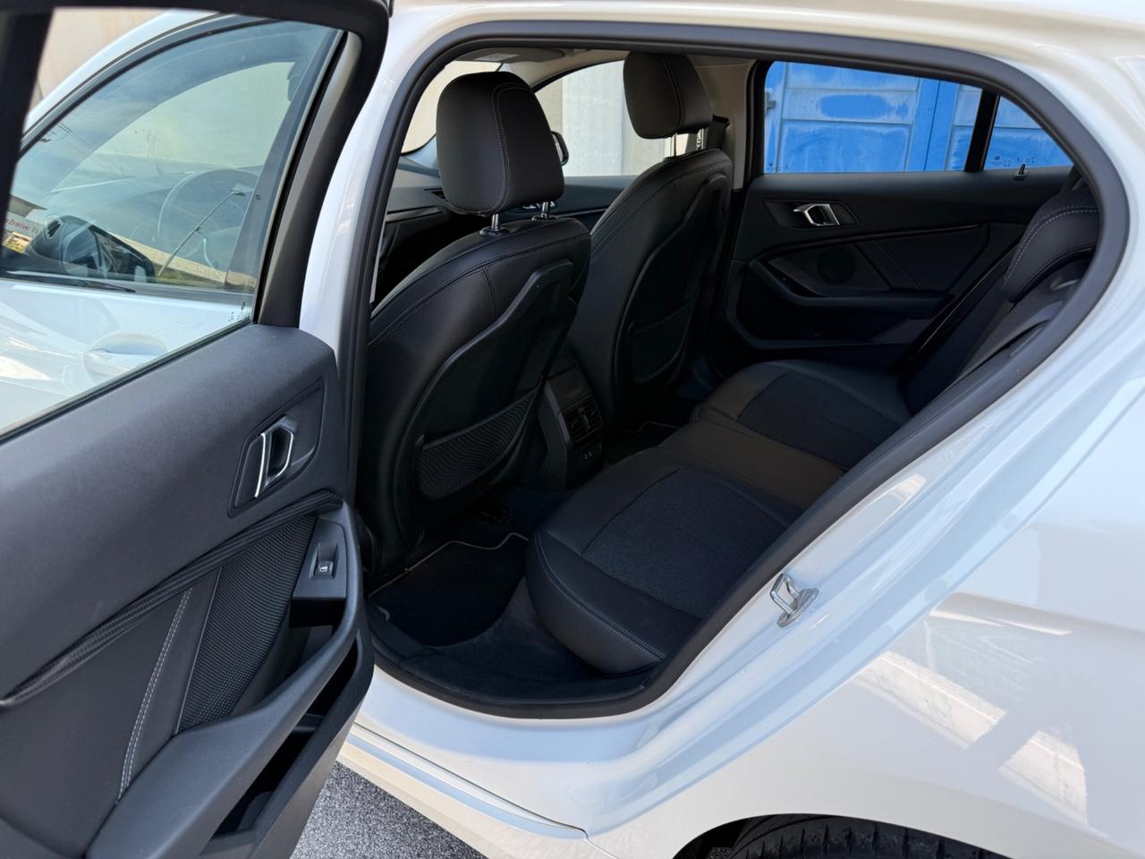 Bmw 118d 5p. Sport Automatica 2021