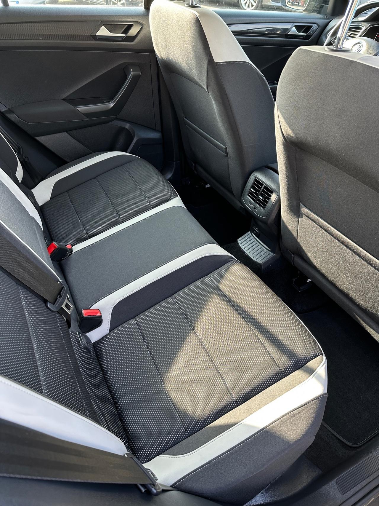 Volkswagen T-Roc 1.0 TSI Advance BlueMotion Technology - 2019