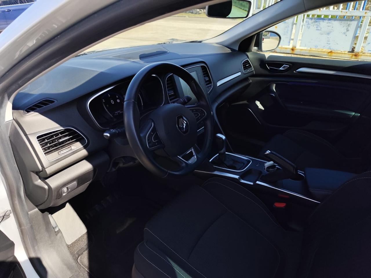 Renault Megane Mégane dCi 8V 110 CV EDC Energy Intens