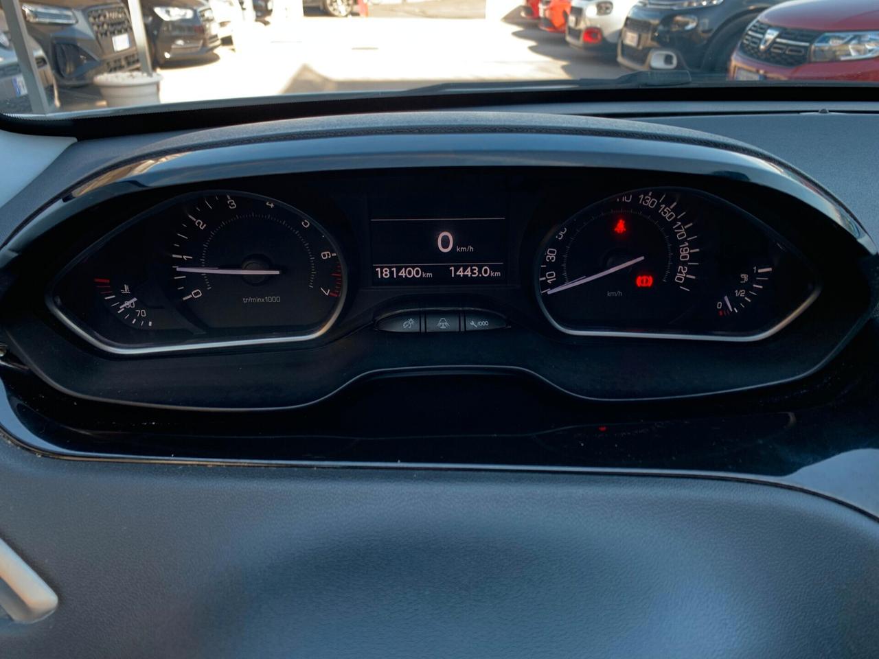 Peugeot 208 1.2 VTi 82 CV 3 porte Allure