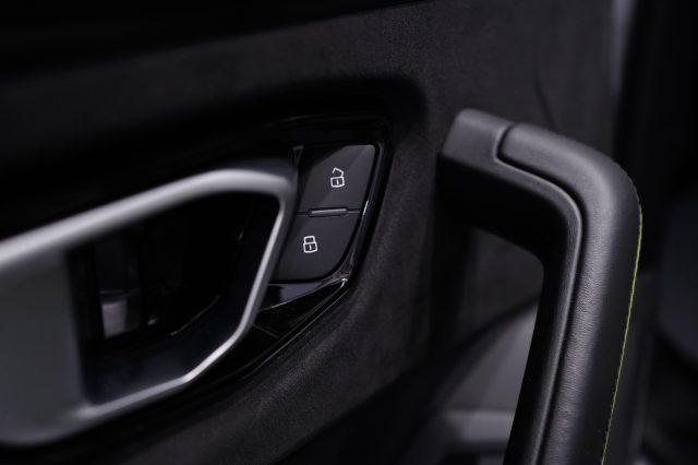 LAMBORGHINI Urus 4.0 650cv Graphite Capsule
