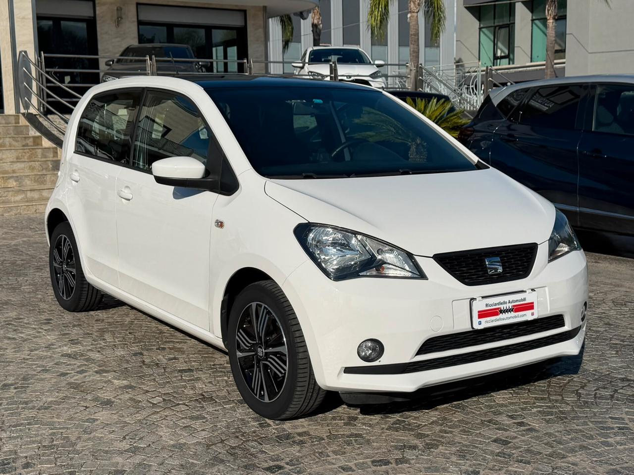 Seat Mii 1.0 ASG 60Cv by Cosmopolitan - automatica