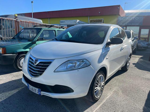 LANCIA Ypsilon 1.2 69 CV 5 porte Silver