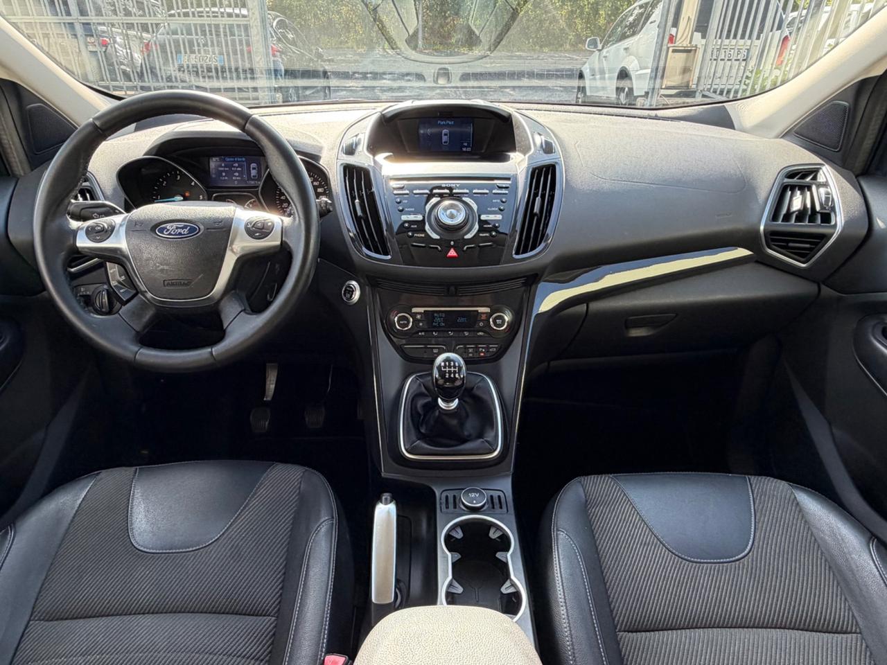 Ford Kuga 2.0 TDCI 140 CV 4WD Titanium