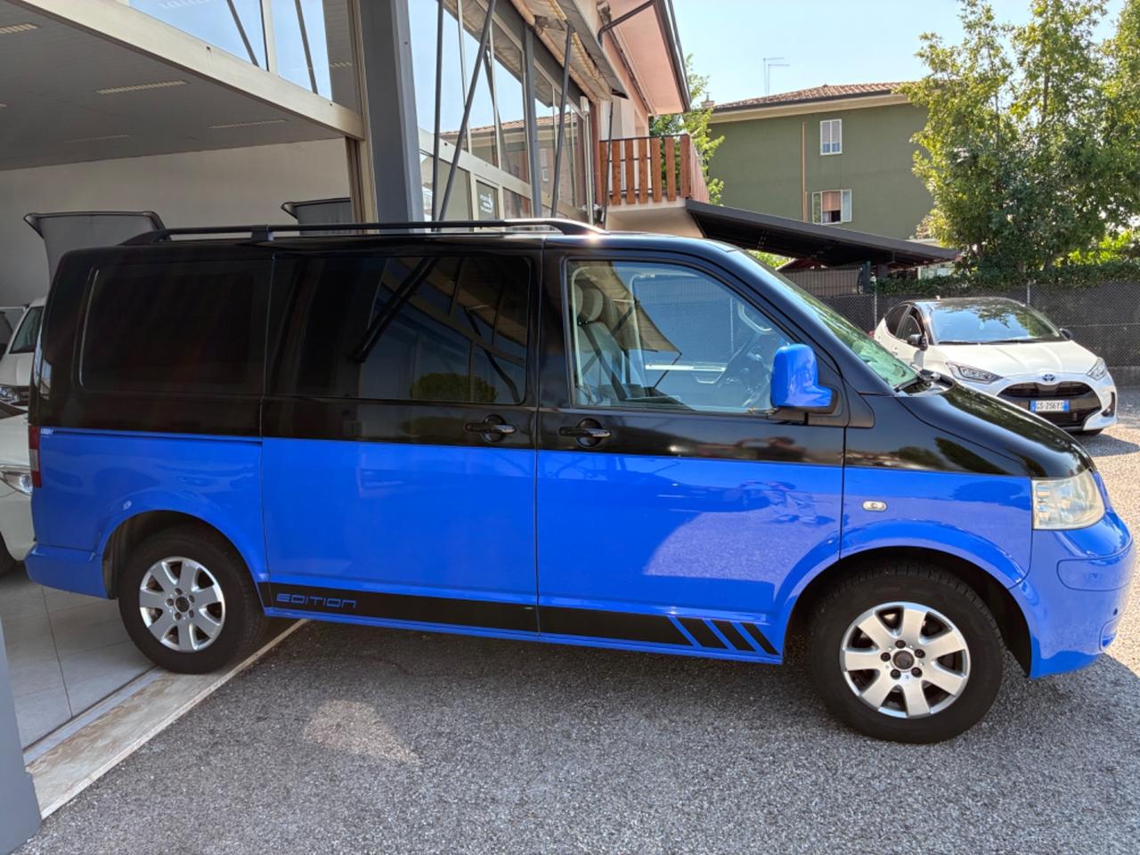 Volkswagen Multivan 2.5 TDI 130cv Comfortline