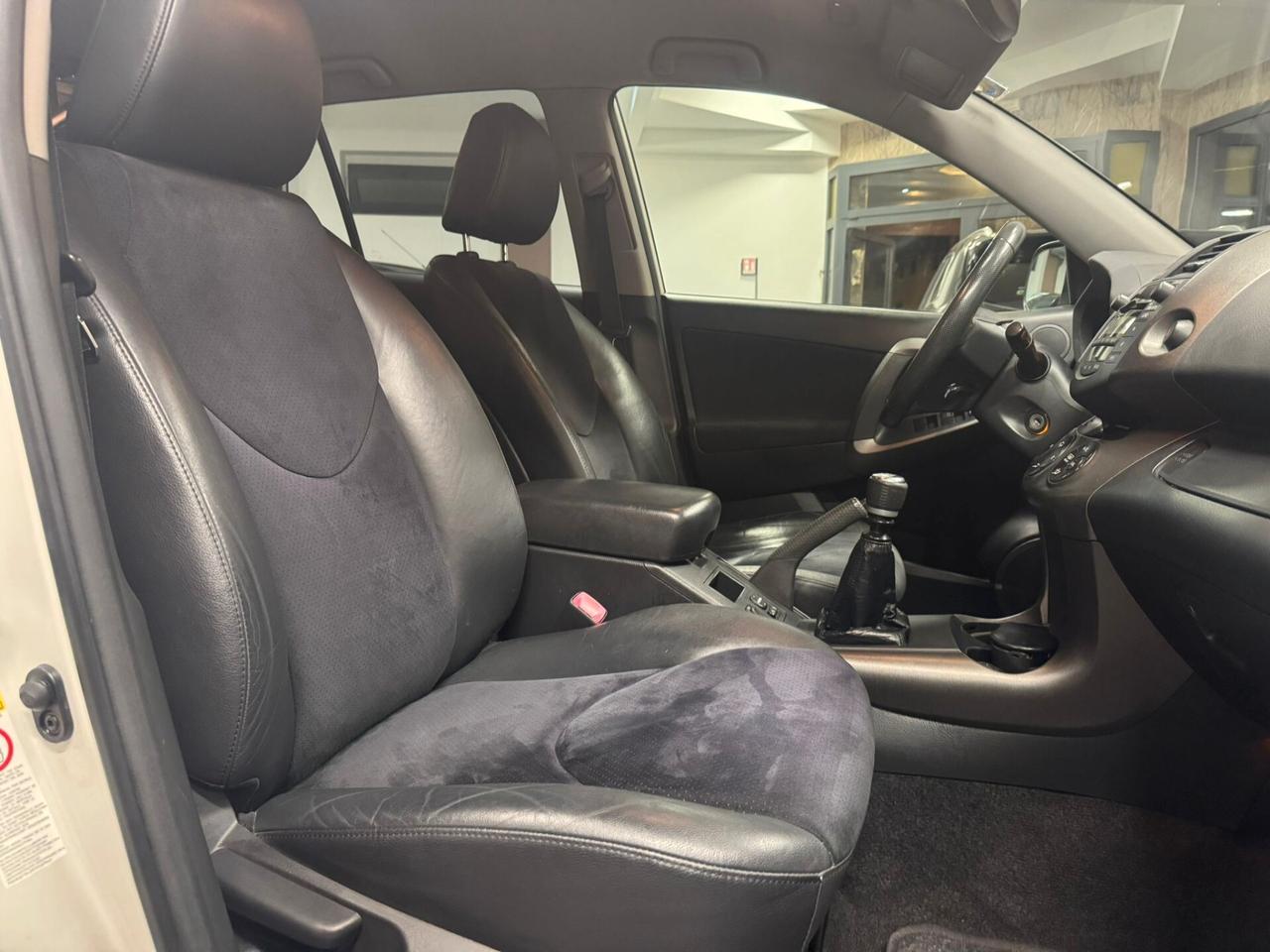 Toyota RAV 4 RAV4 2.2 D-4D 150 CV