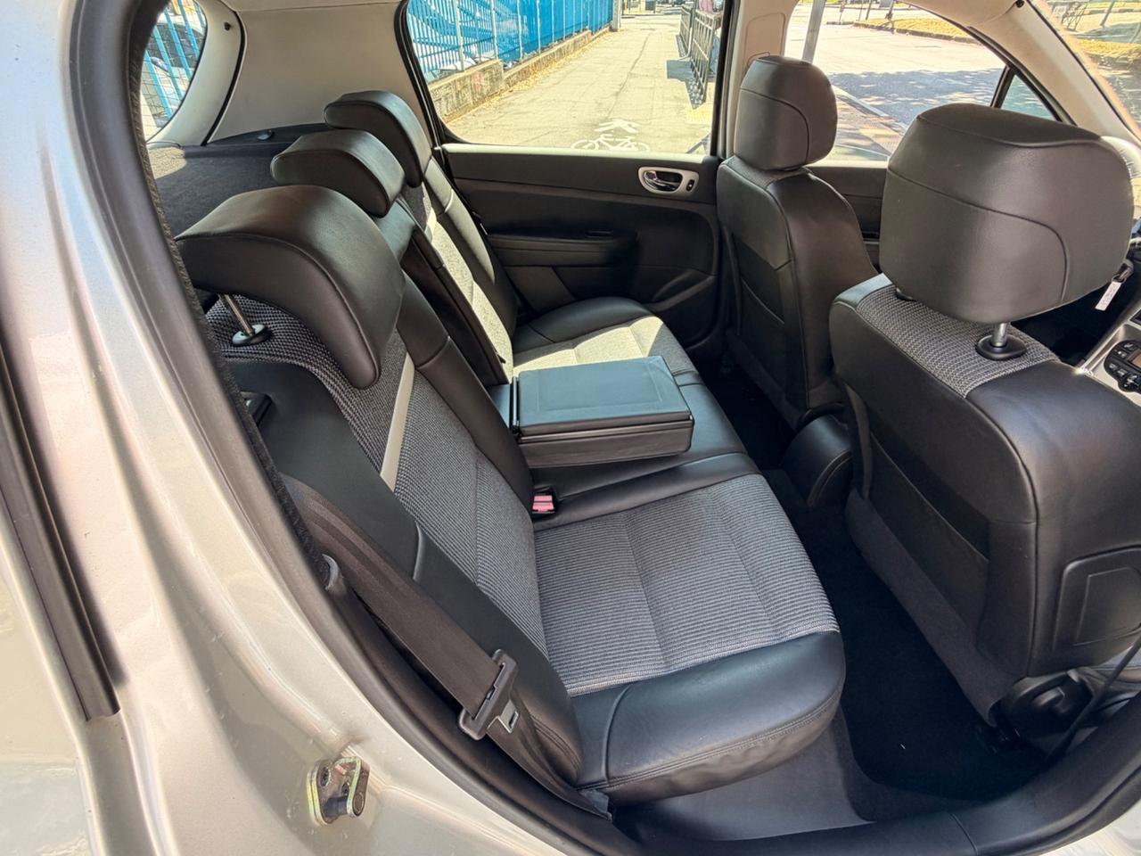 Peugeot 307 2.0 HDi 5p. Féline