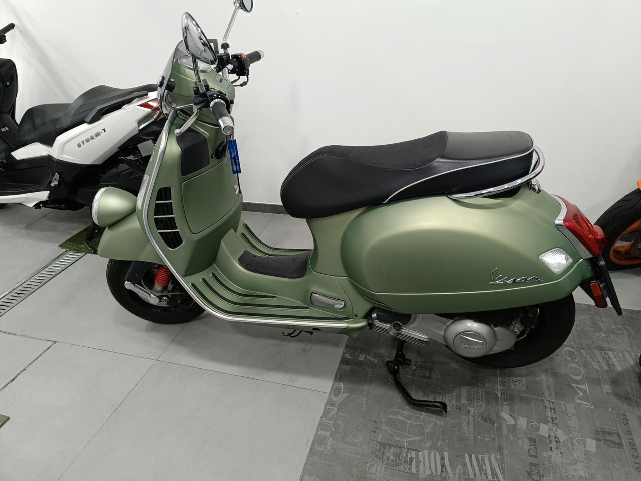 Vespa 6 giorni gt300