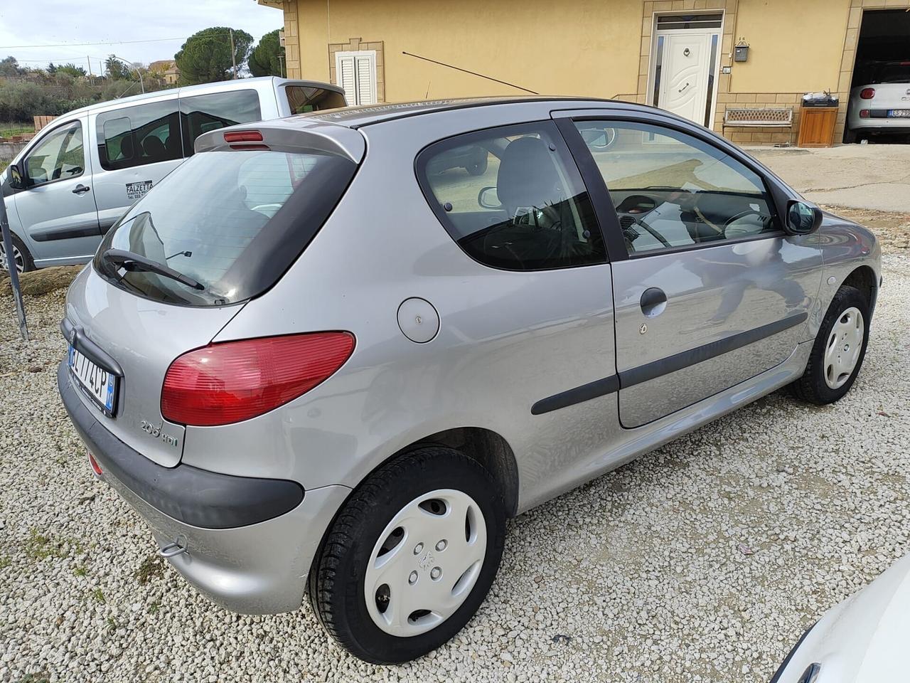 Peugeot 206 1.4 HDi adatta per neopatentati