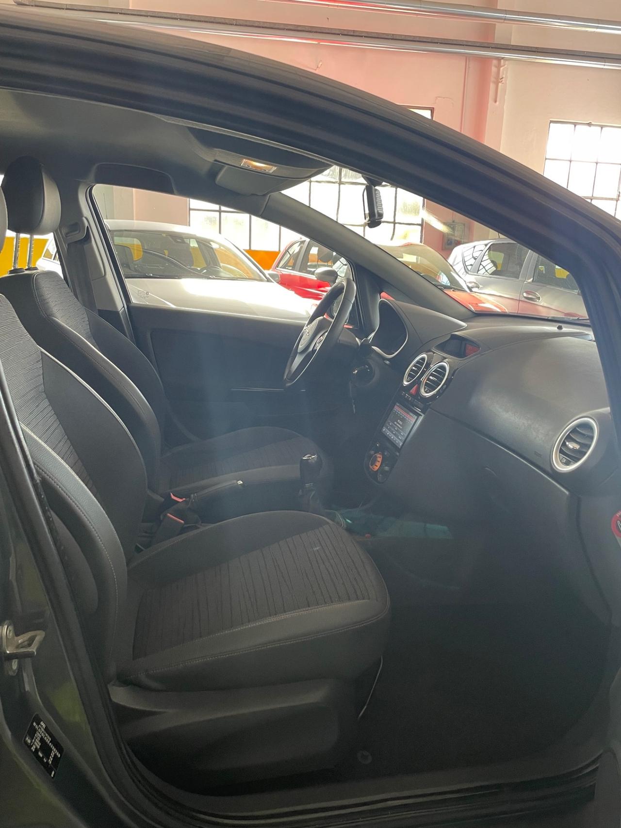 Opel Corsa 1.3 CDTI 75CV GANCIO TRAINO