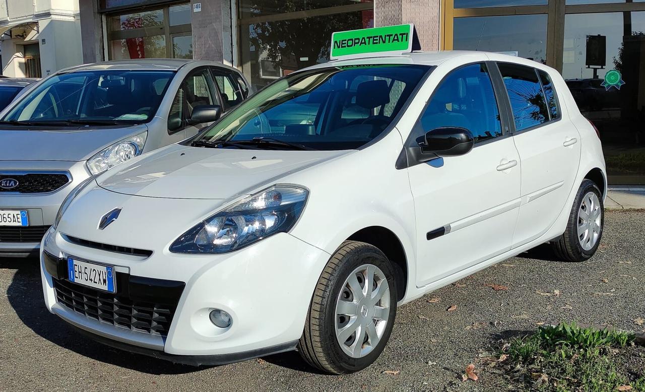 Renault Clio 1.2 16V 5 porte Dynamique