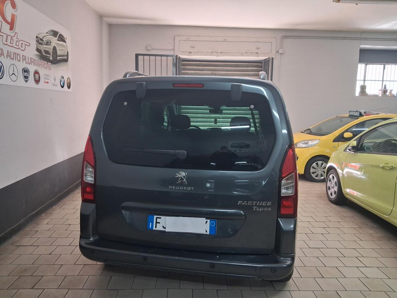 Peugeot Partner Tepee 1.6 BlueHDi Outdoor 2017