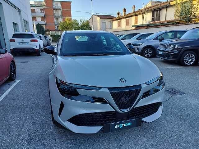 Alfa Romeo Junior 1.2 136 CV Hybrid eDCT6