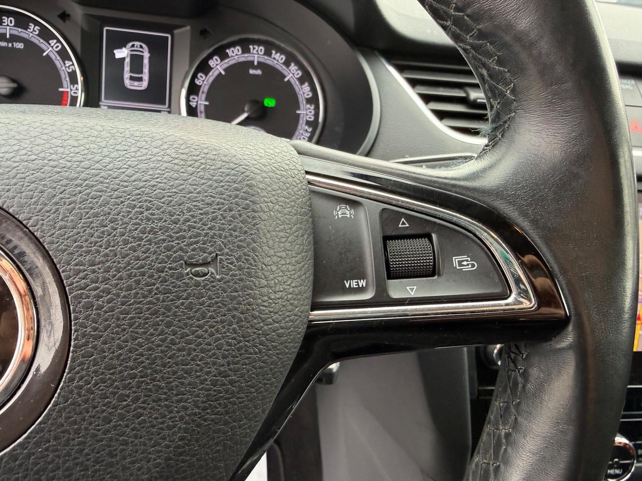 Skoda Octavia 1.6 TDI CR 115 CV DSG Executive IVA ESPOSTA