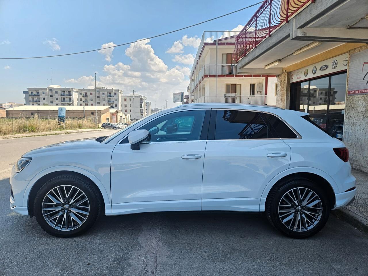 Q3 35 2.0 tdi 150cv Business Advanced s-tronic