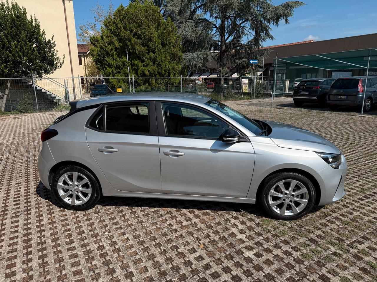 Opel Corsa 1.2 Edition- 2023