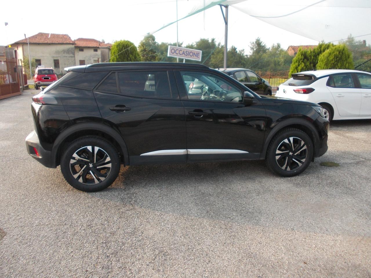 Peugeot 2008 PureTech 130 S&S Allure-KM103960