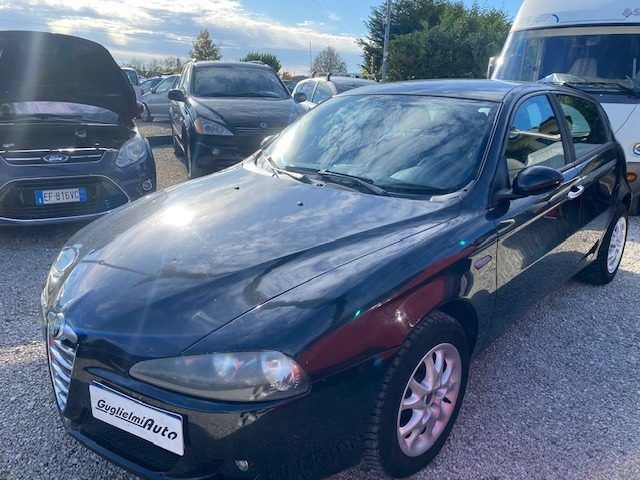 ALFA ROMEO 147 1.9 JTD (120) 5 porte Distinctive