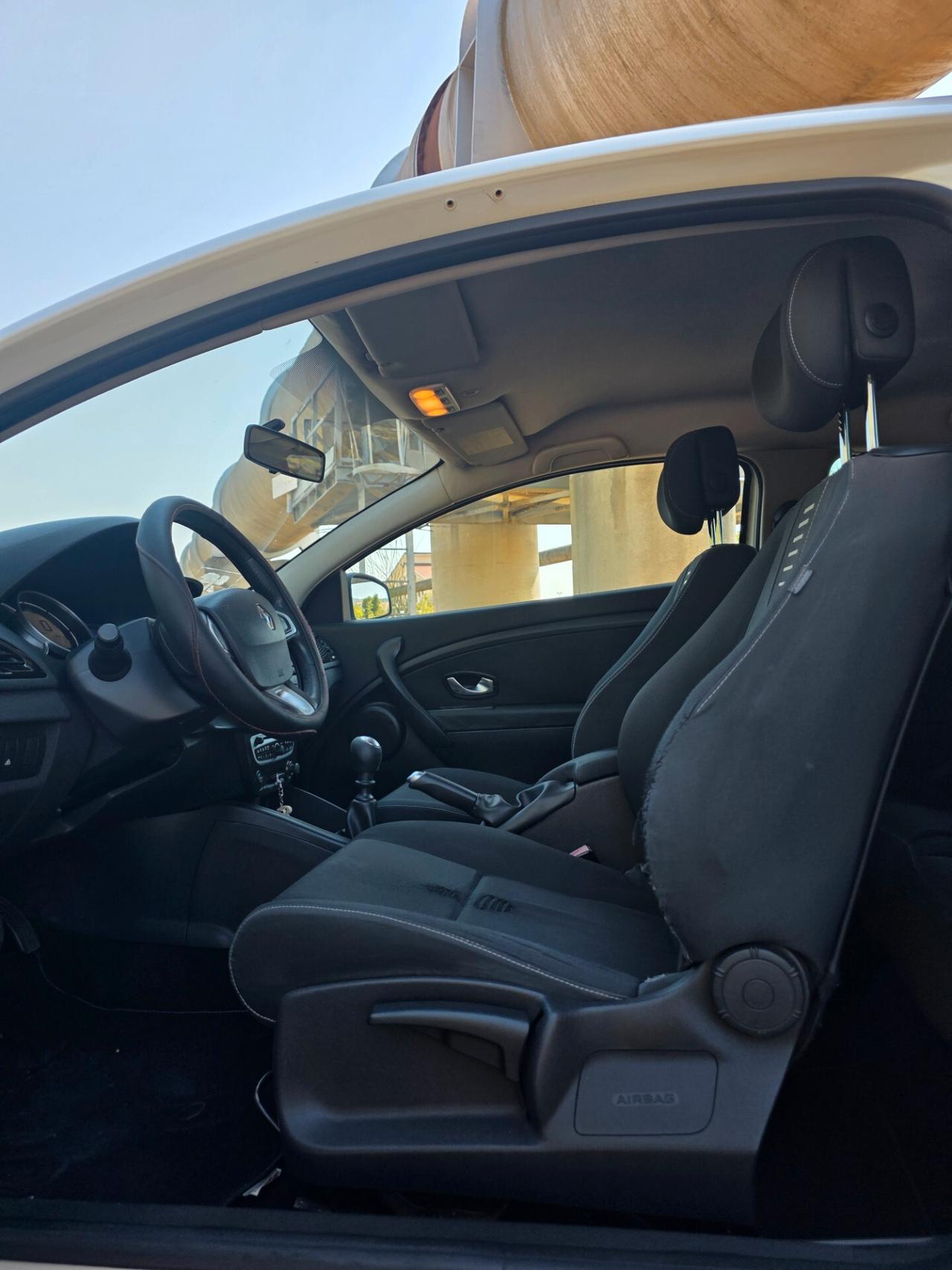 Renault Megane Mégane Coupé 1.5 dCi 110CV GT Line