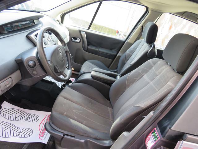 RENAULT Scenic 1.5 dCi/100CV Confort Dynamique