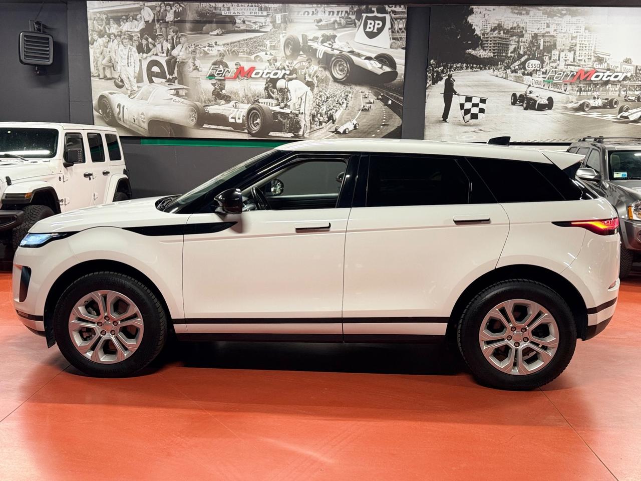 Land Rover Range Evoque 2.0D I4-L.Flw 150 CV AWD Auto SE