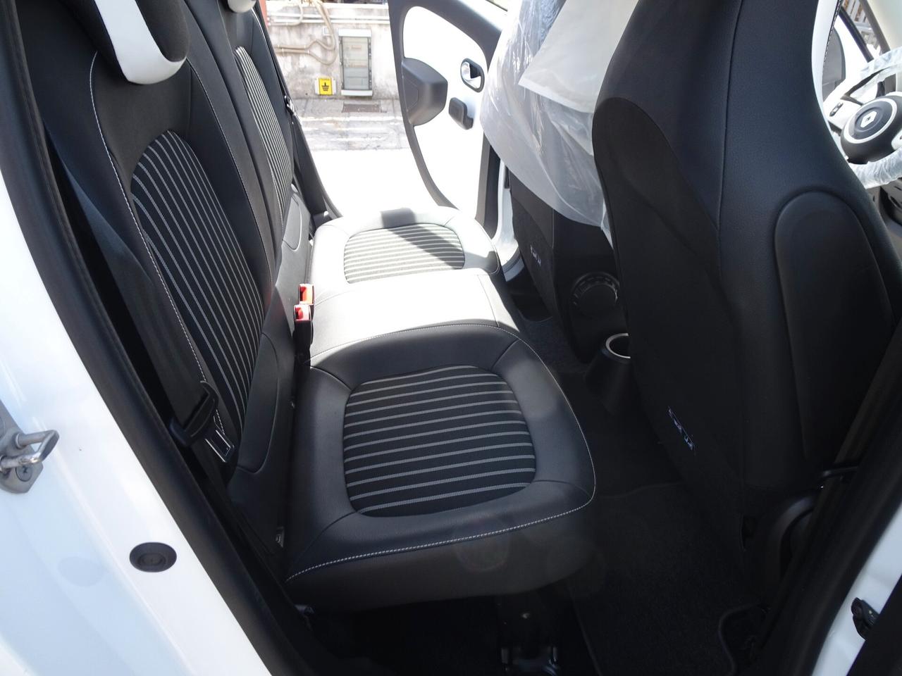 RENAULT TWINGO INTENS