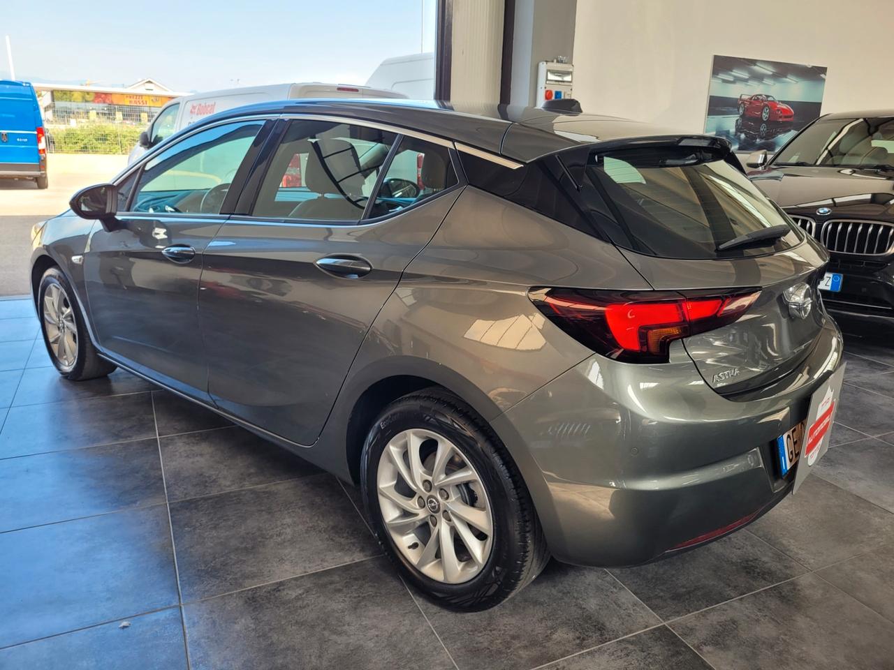 Opel Astra 1.2 Turbo 130 CV Business Elegance