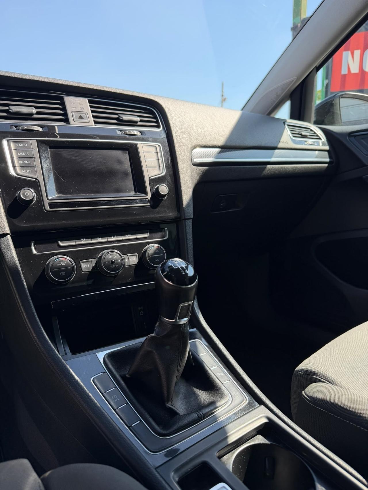 Volkswagen Golf 1.6 TDI 5p. Trendline BlueMotion Technology