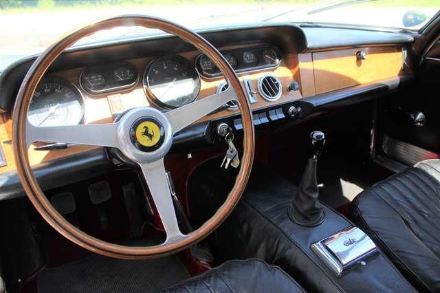 Ferrari 330 GT 2+2 prima serie - matching numbers