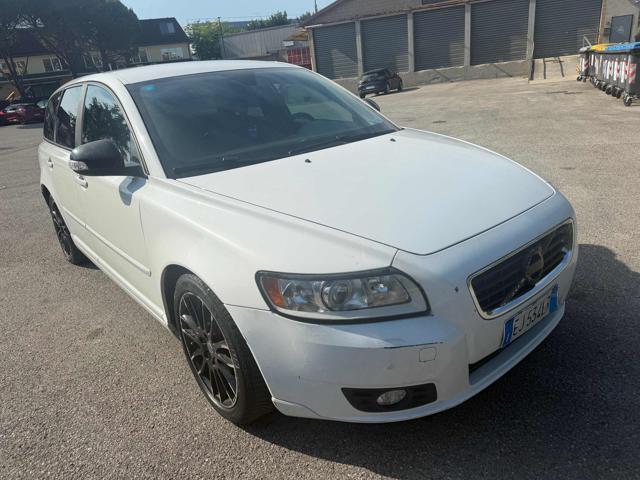 VOLVO V50 VOLVO V50 DRIVE POLAR PLUS (84 KW)