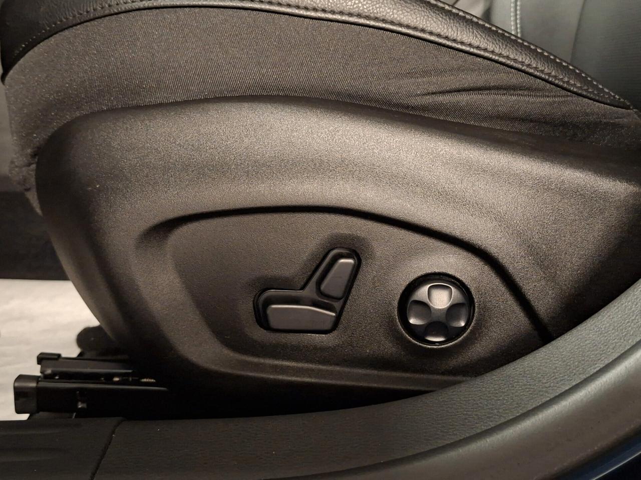 Jeep Compass 1.5 T4 Turbo mhev e-Hybrid Summit DCT7