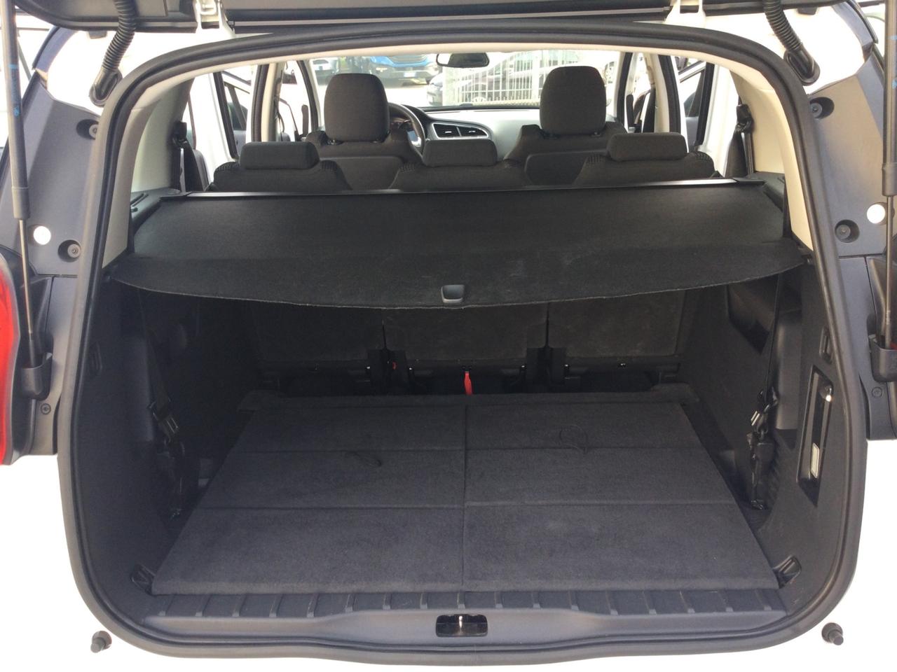 Peugeot 5008 1.6 HDi 115CV Allure