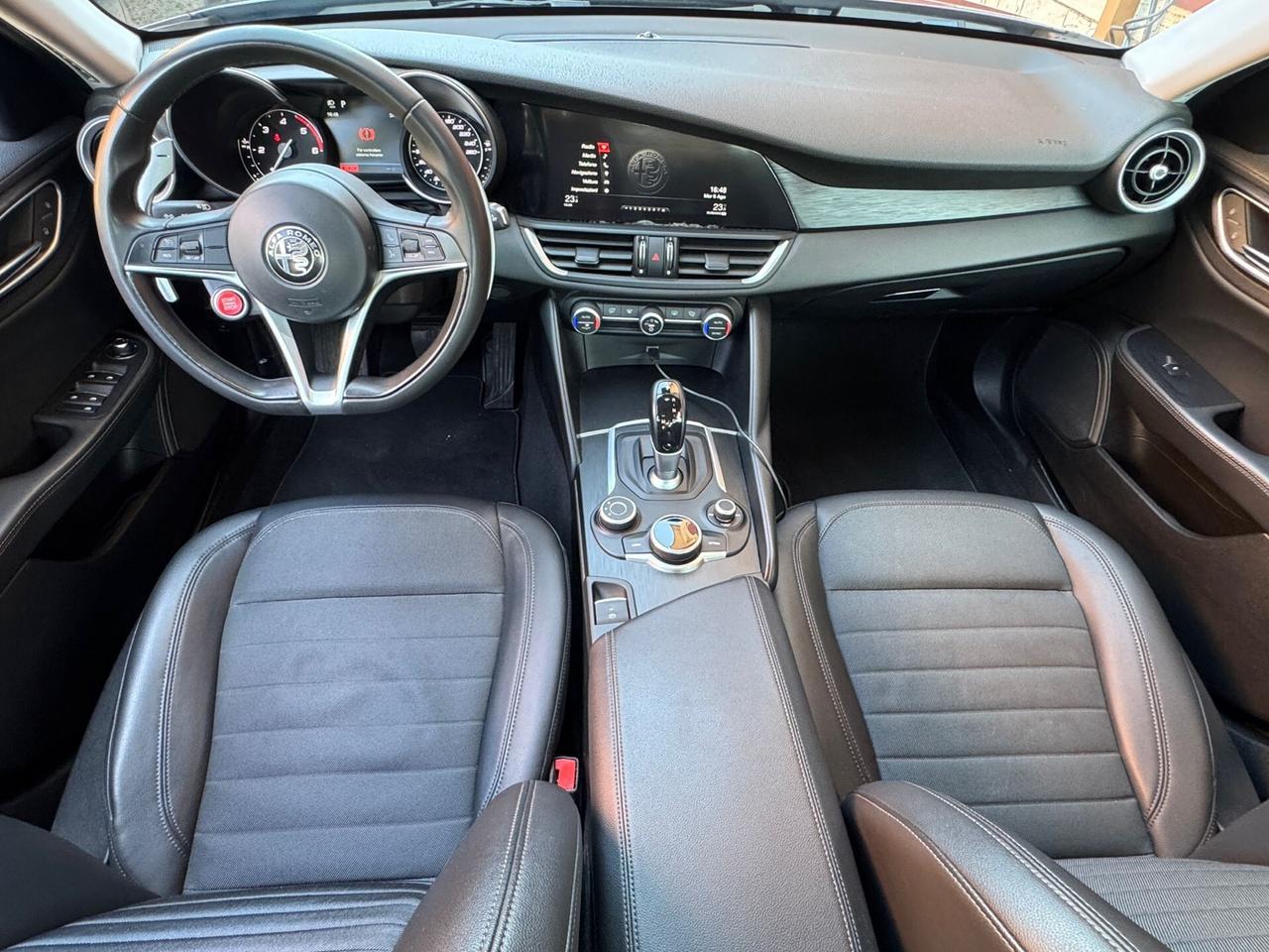 Alfa Romeo Giulia 2.2 Turbodiesel 180CV AT8 AWD Q4 Super