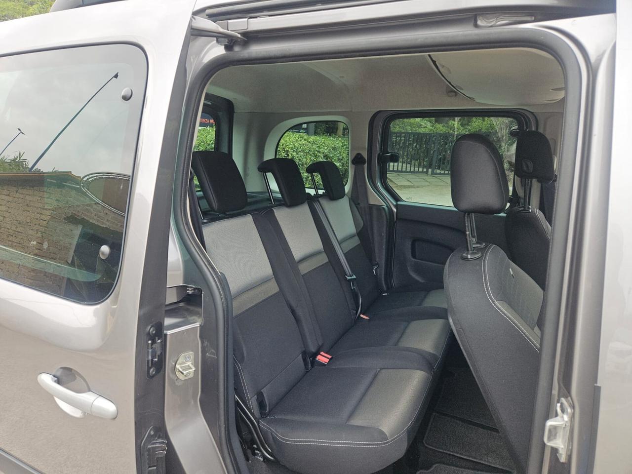 Renault Kangoo 1.5 dCi 110CV 5 porte Stop & Start Limited