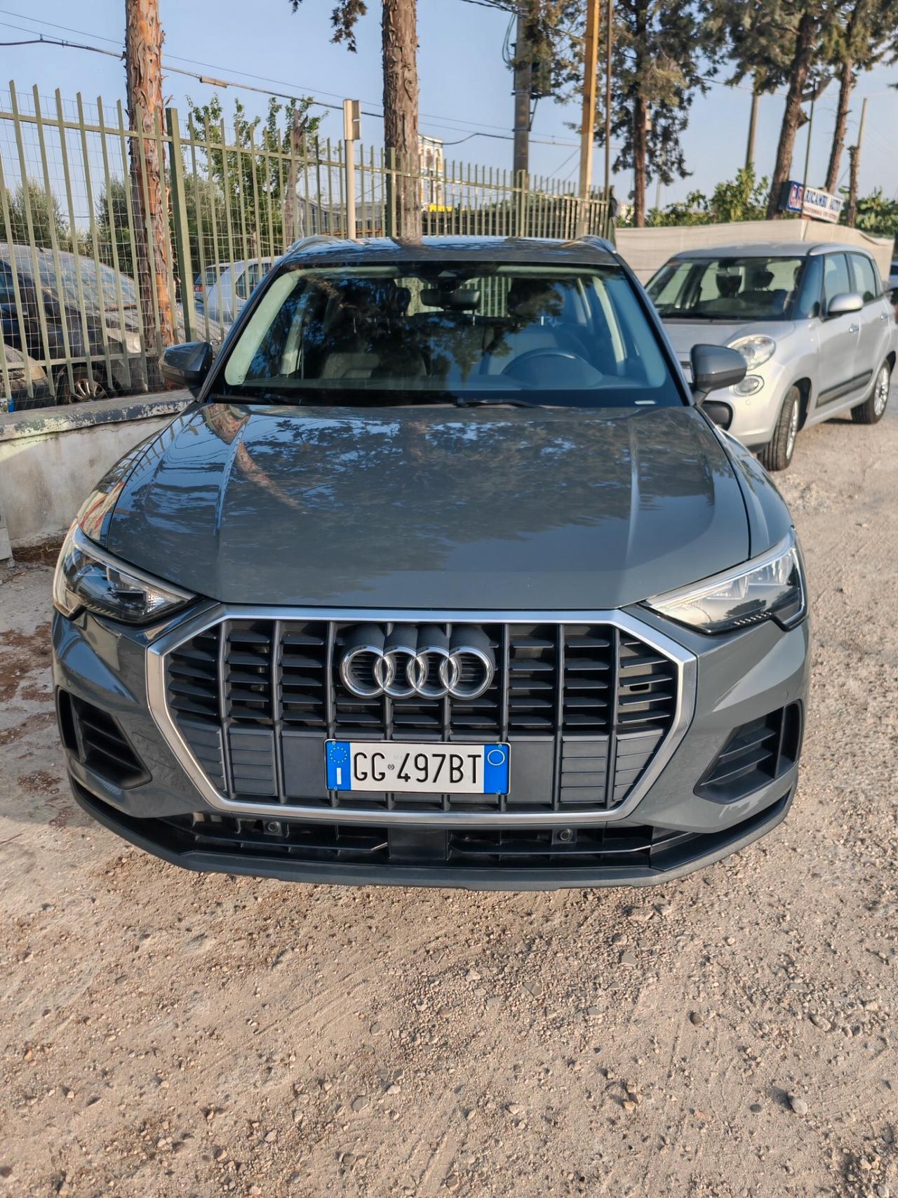 Audi Q3 35 TDI Business Advanced